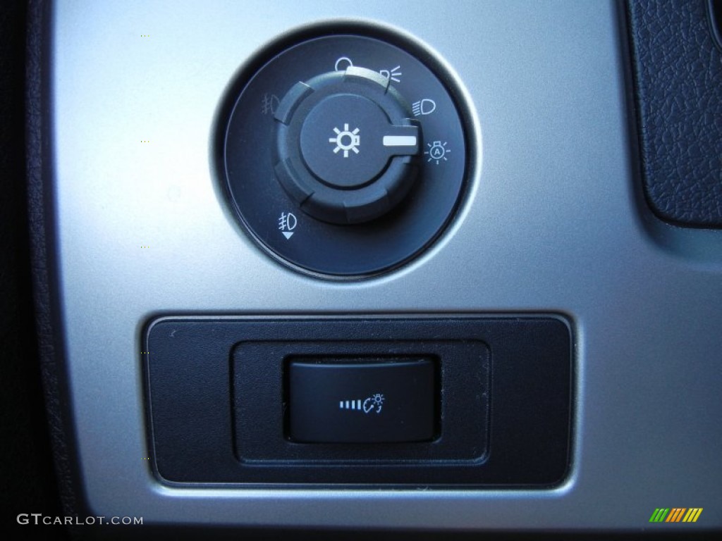 2011 Ford F150 Lariat SuperCrew 4x4 Controls Photo #81548985
