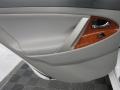 Super White - Camry XLE Photo No. 12