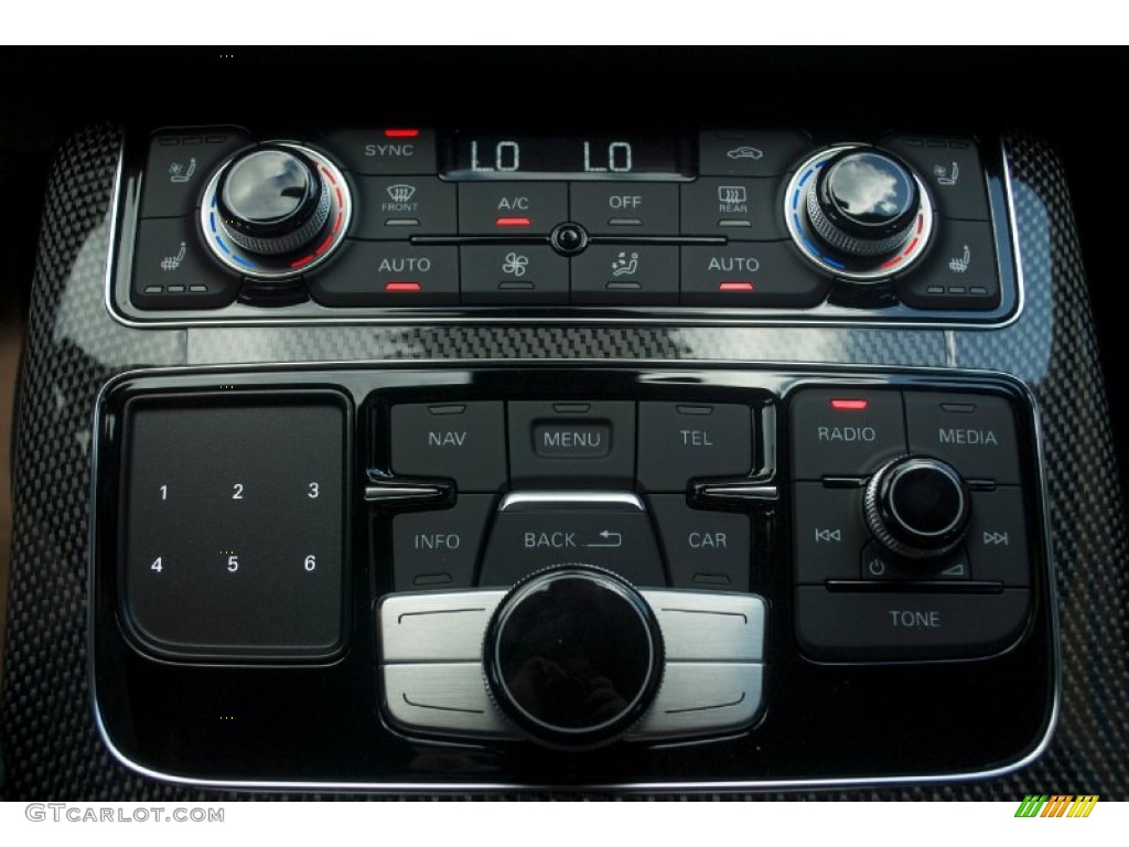 2013 Audi S8 4.0 TFSI quattro Sedan Controls Photo #81551219