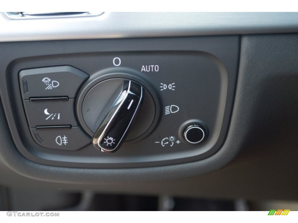 2013 Audi S8 4.0 TFSI quattro Sedan Controls Photo #81551427