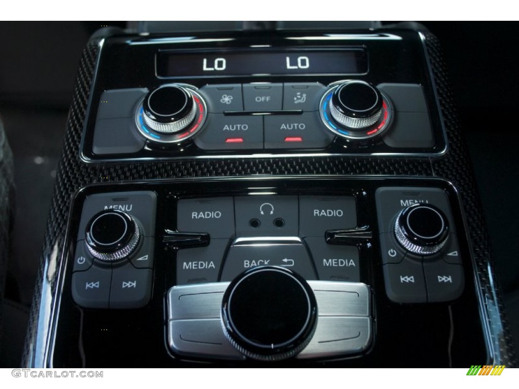 2013 Audi S8 4.0 TFSI quattro Sedan Controls Photo #81551862