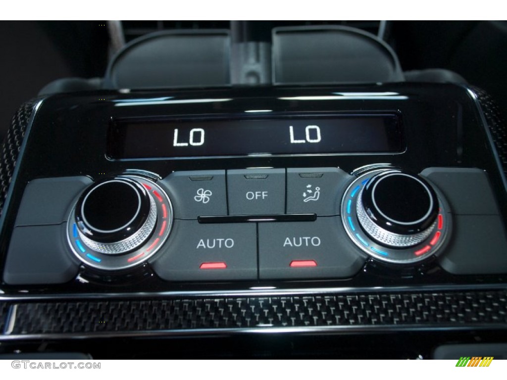 2013 Audi S8 4.0 TFSI quattro Sedan Controls Photo #81551880