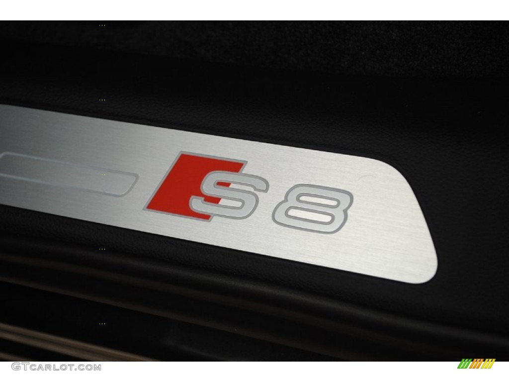 2013 Audi S8 4.0 TFSI quattro Sedan Marks and Logos Photo #81553023