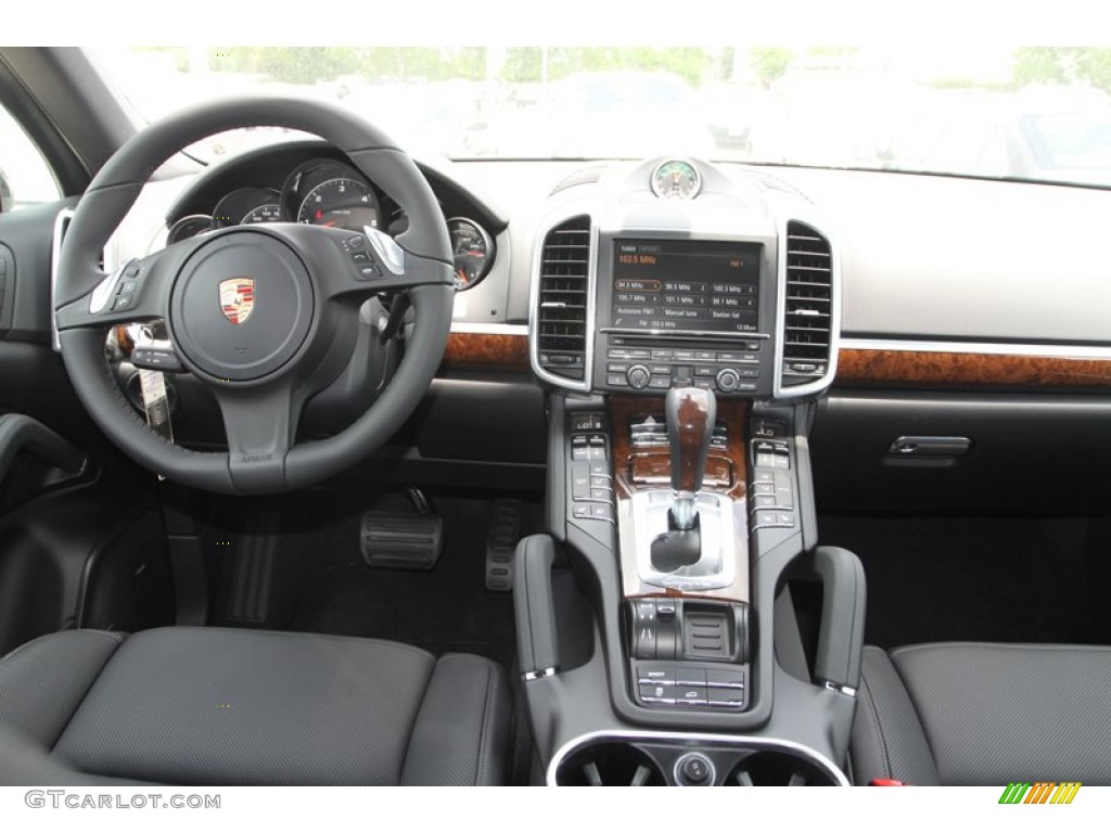 2013 Porsche Cayenne Diesel Black Dashboard Photo #81553948