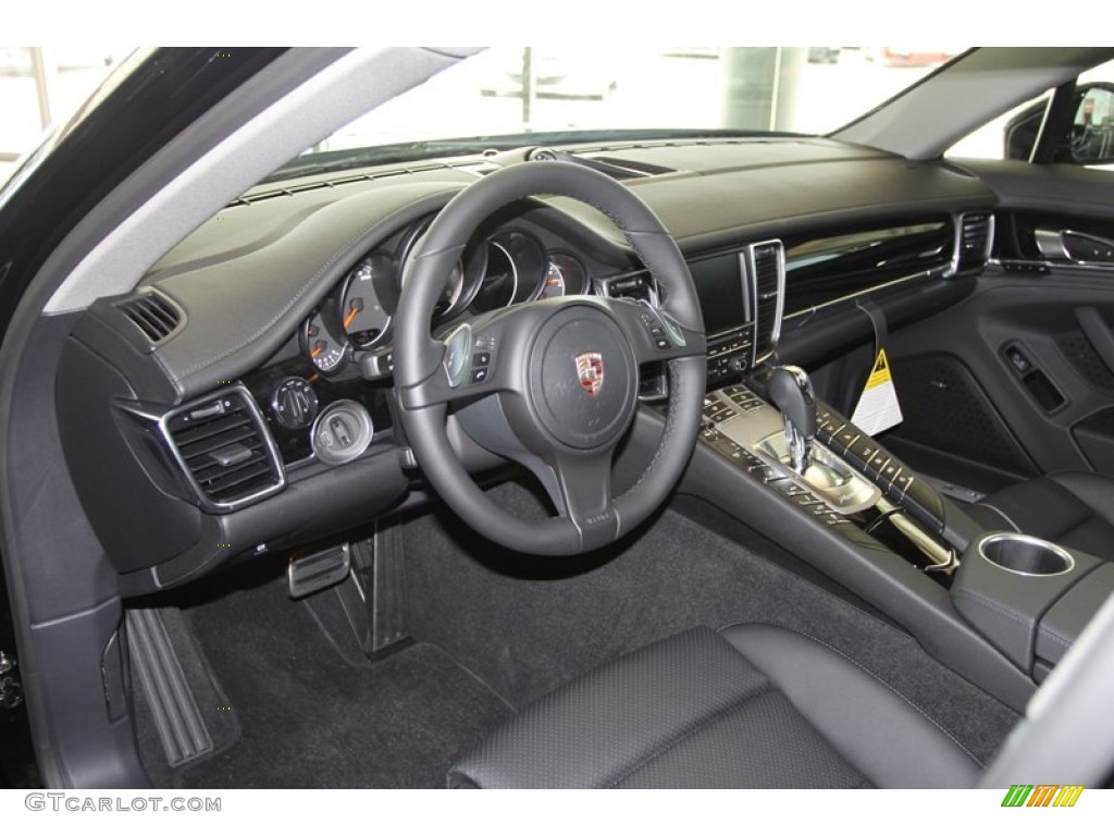2013 Porsche Panamera S Black Dashboard Photo #81554590