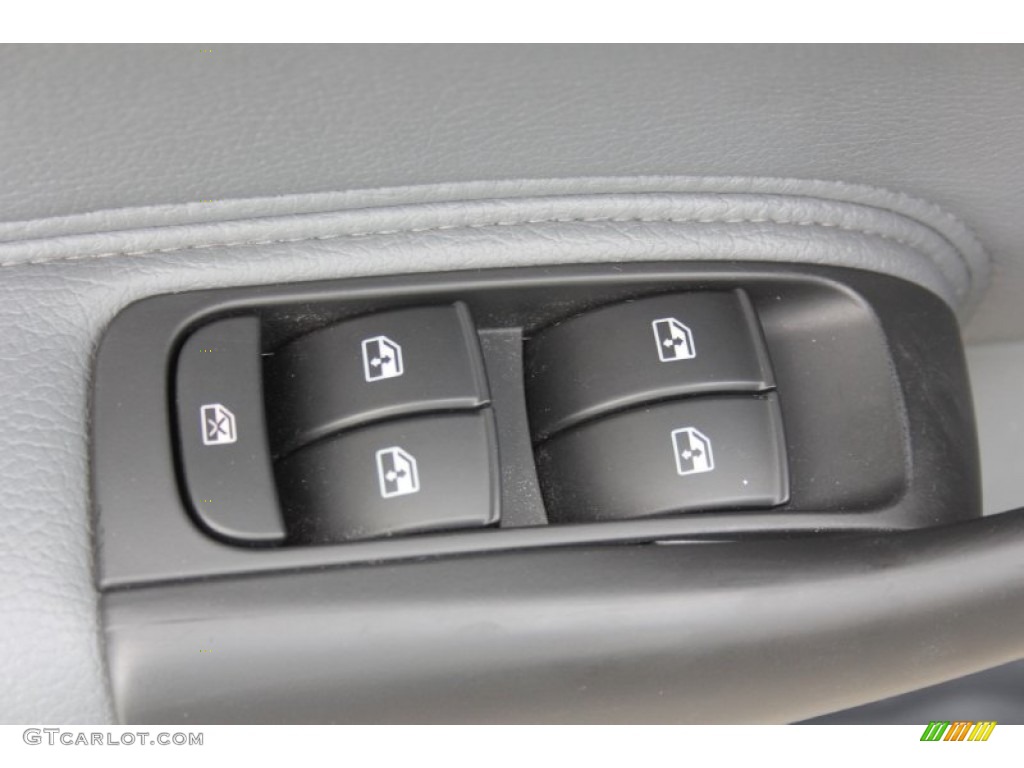 2007 9-3 2.0T Sport Sedan - Parchment Silver Metallic / Gray photo #17