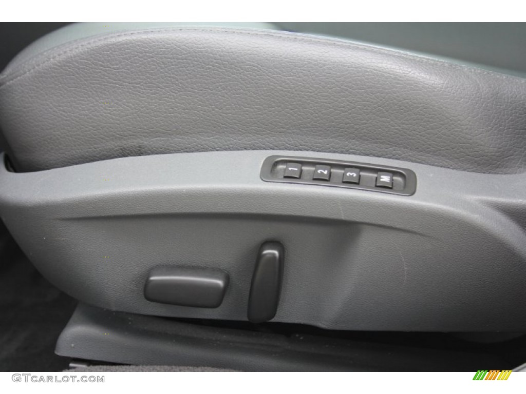 2007 9-3 2.0T Sport Sedan - Parchment Silver Metallic / Gray photo #18