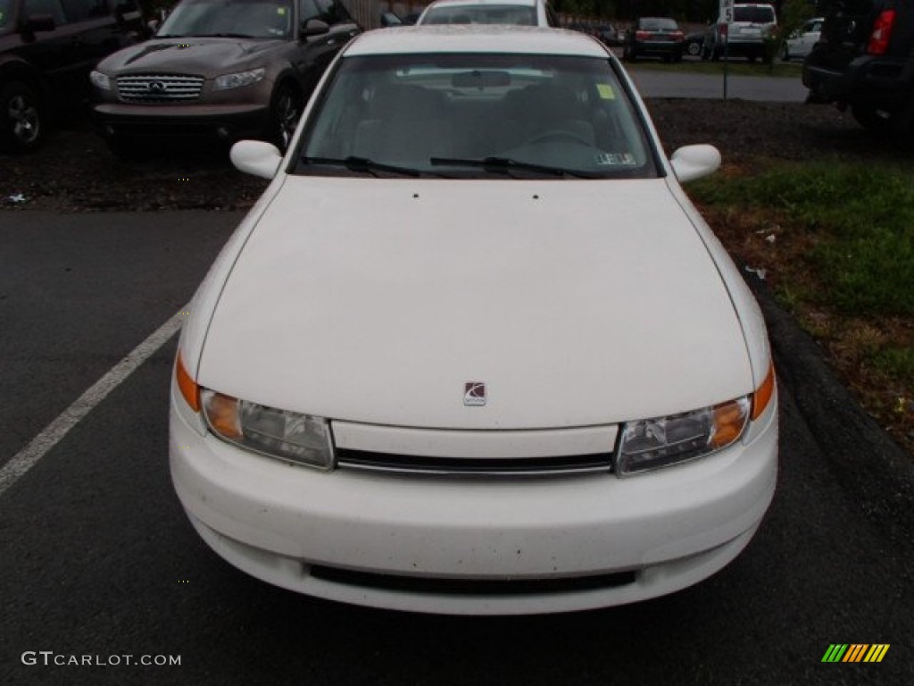 2002 L Series L100 Sedan - Cream White / Gray photo #2