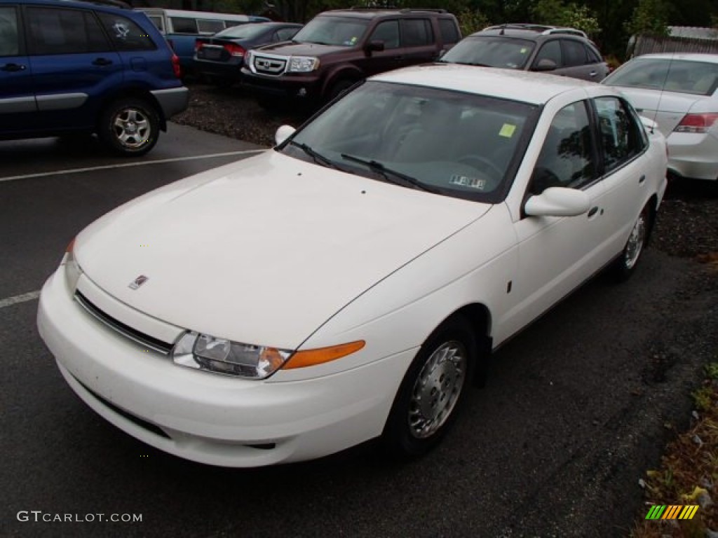 2002 L Series L100 Sedan - Cream White / Gray photo #3