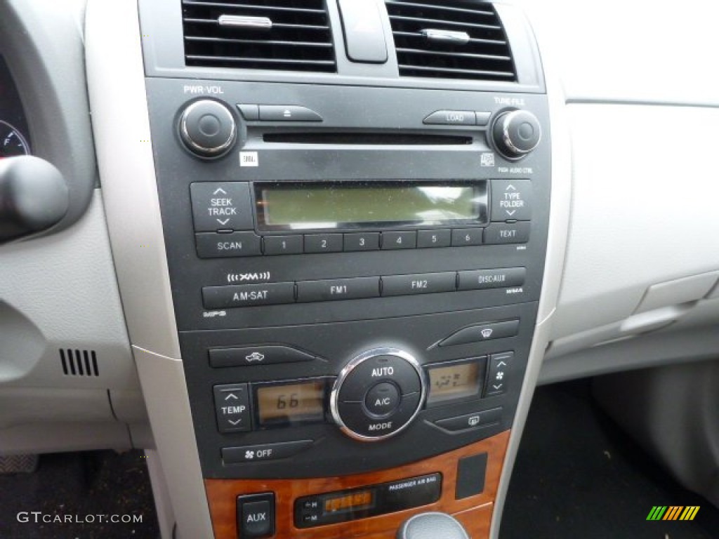 2010 Corolla XLE - Classic Silver Metallic / Ash photo #19