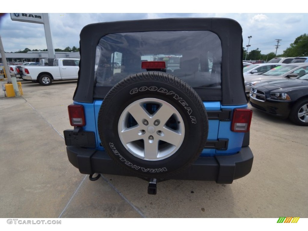 2010 Wrangler Unlimited Sport - Surf Blue Pearl / Dark Slate Gray/Medium Slate Gray photo #4