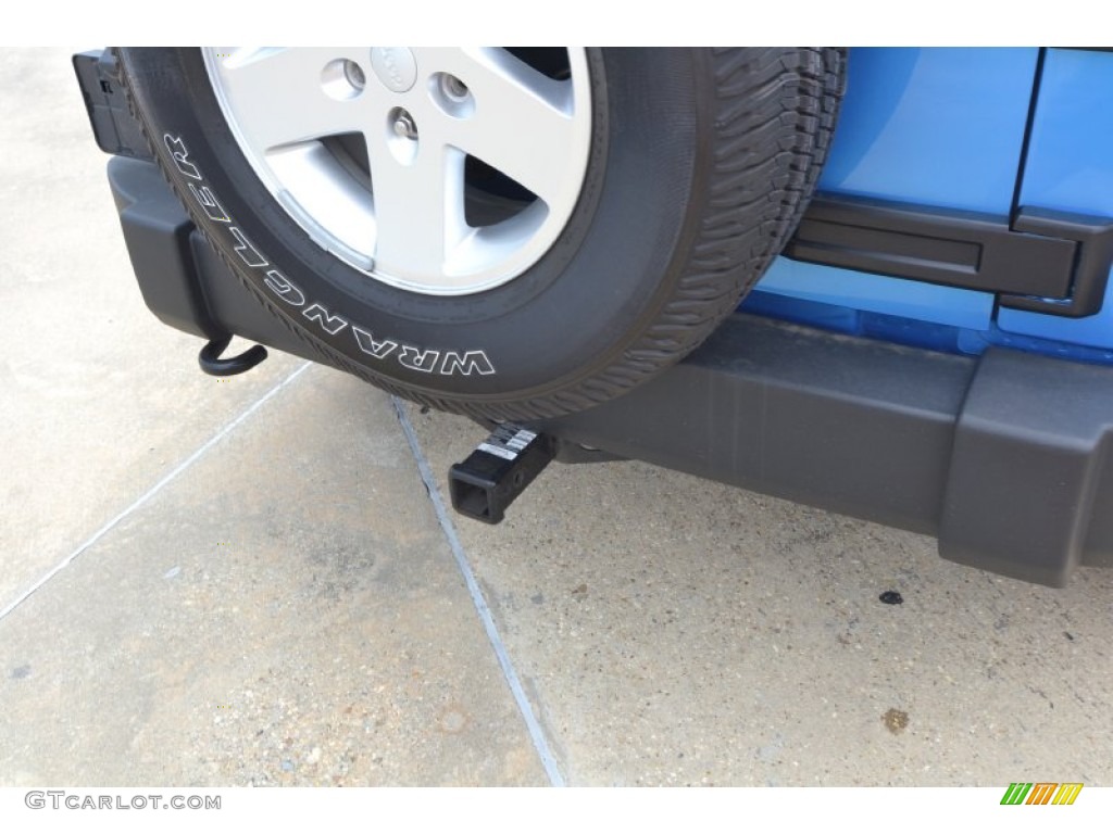 2010 Wrangler Unlimited Sport - Surf Blue Pearl / Dark Slate Gray/Medium Slate Gray photo #5