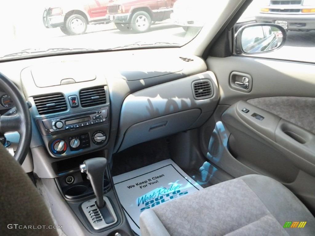 2000 Sentra GXE - Super Black / Stone photo #10