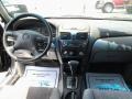Super Black - Sentra GXE Photo No. 11