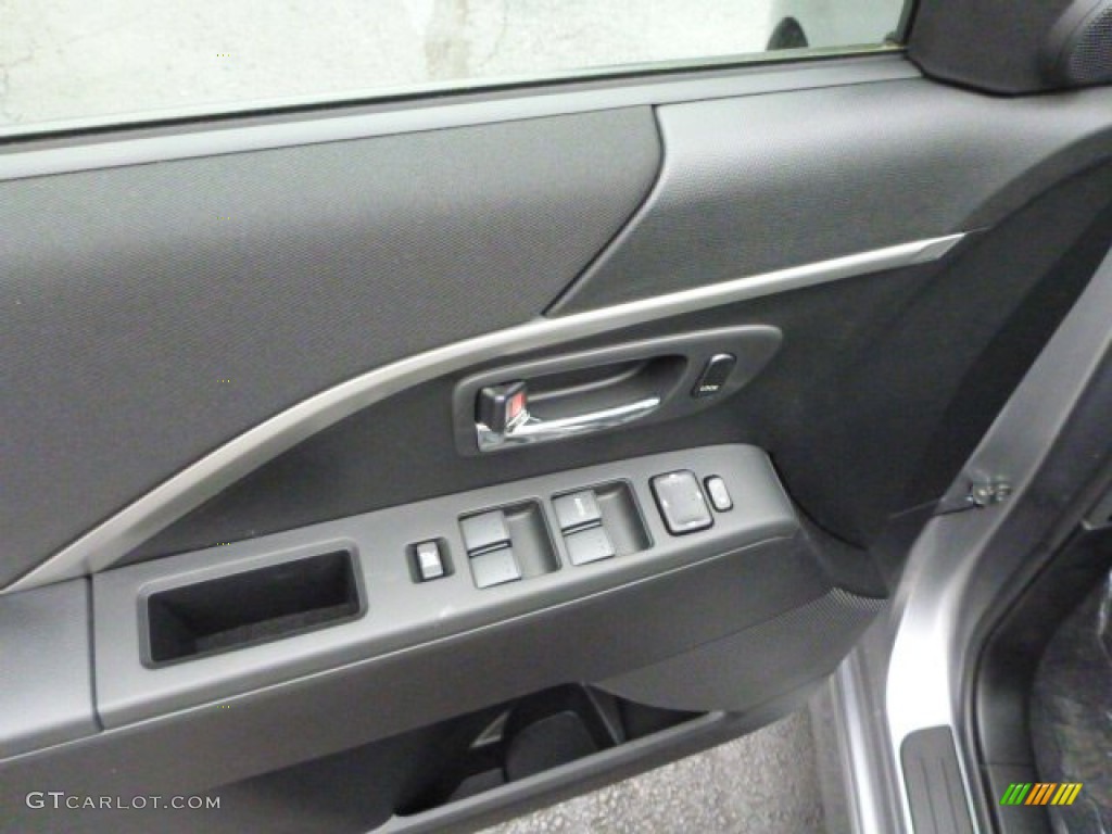 2013 MAZDA5 Touring - Liquid Silver Metallic / Black photo #14