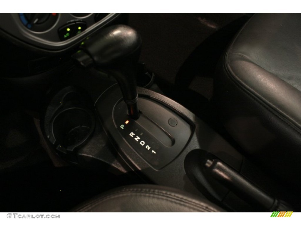 2005 Focus ZX5 SES Hatchback - Light Tundra Metallic / Charcoal/Charcoal photo #9