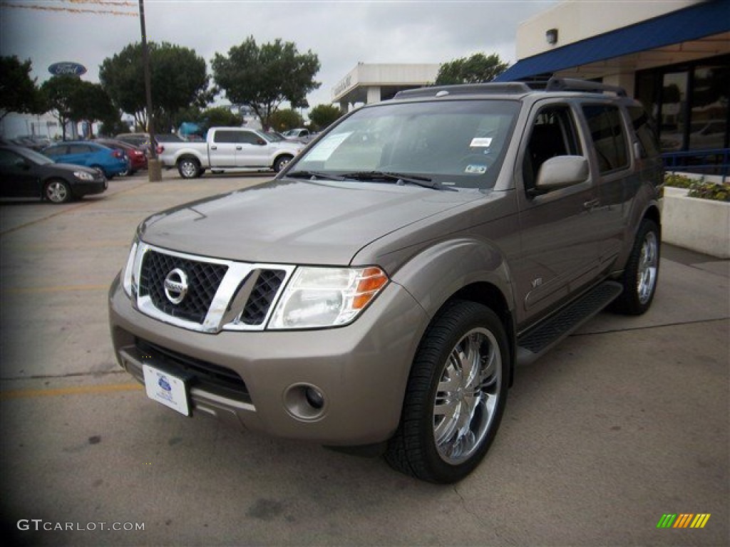 2008 Pathfinder SE V8 - Desert Stone / Graphite photo #2