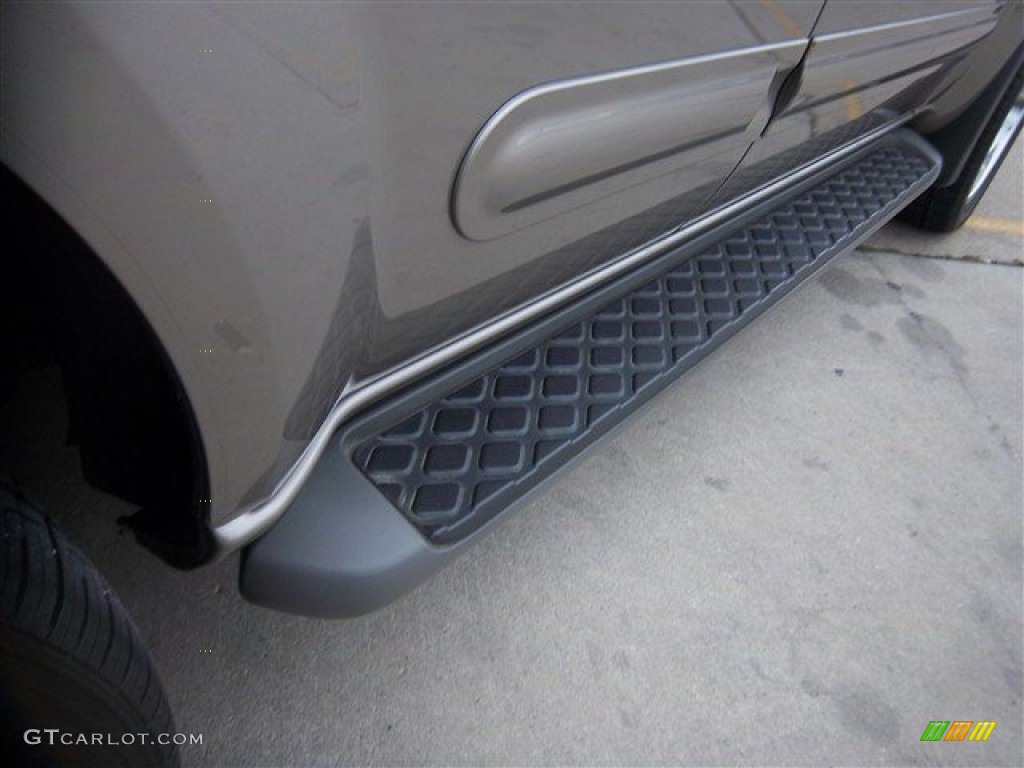 2008 Pathfinder SE V8 - Desert Stone / Graphite photo #7
