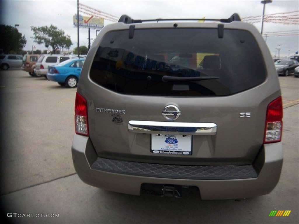 2008 Pathfinder SE V8 - Desert Stone / Graphite photo #9