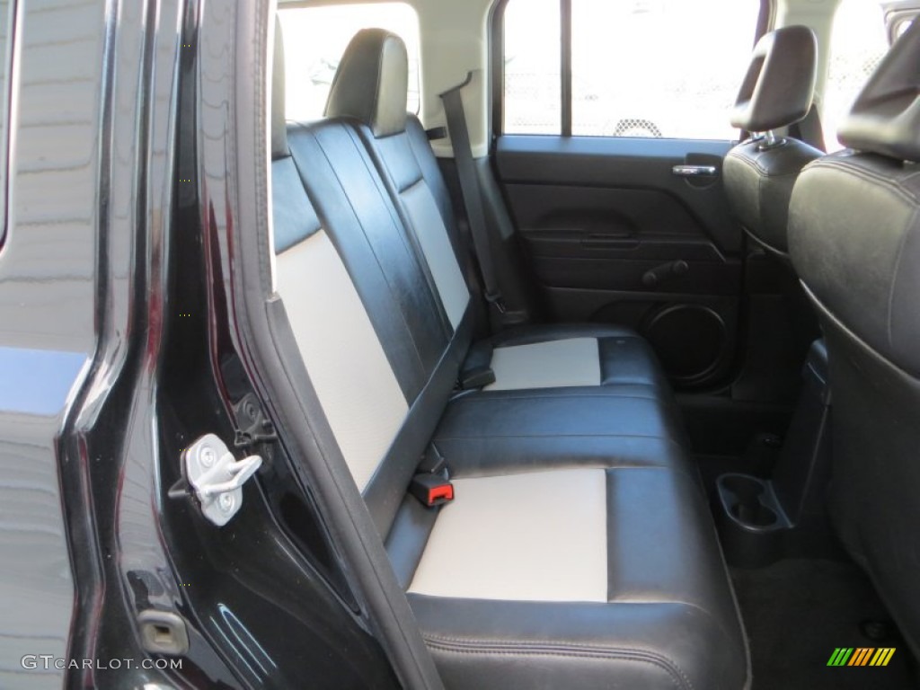 2008 Jeep Patriot Sport Rear Seat Photo #81569415