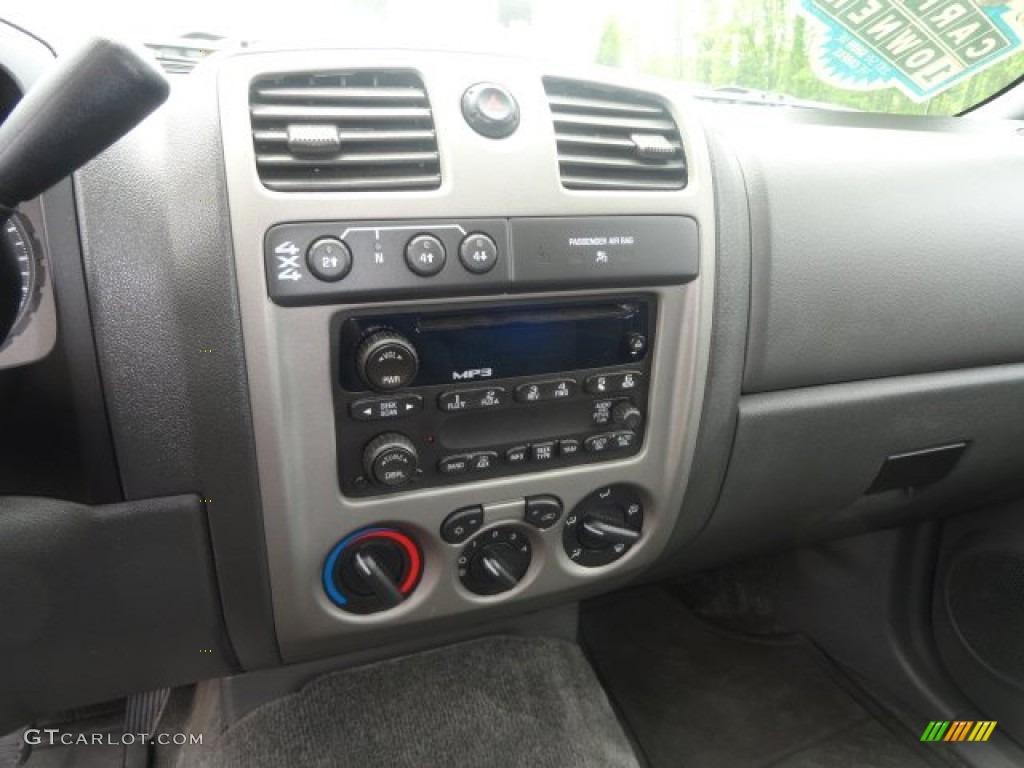 2006 Chevrolet Colorado Z71 Crew Cab 4x4 Controls Photo #81569433