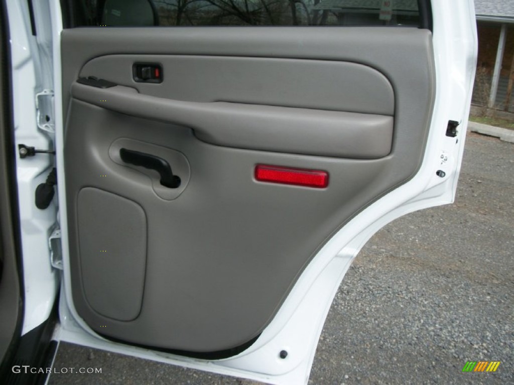 2004 Tahoe LS 4x4 - Summit White / Gray/Dark Charcoal photo #28