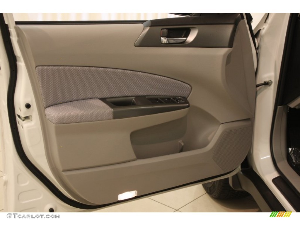 2011 Subaru Forester 2.5 X Premium Platinum Door Panel Photo #81570060