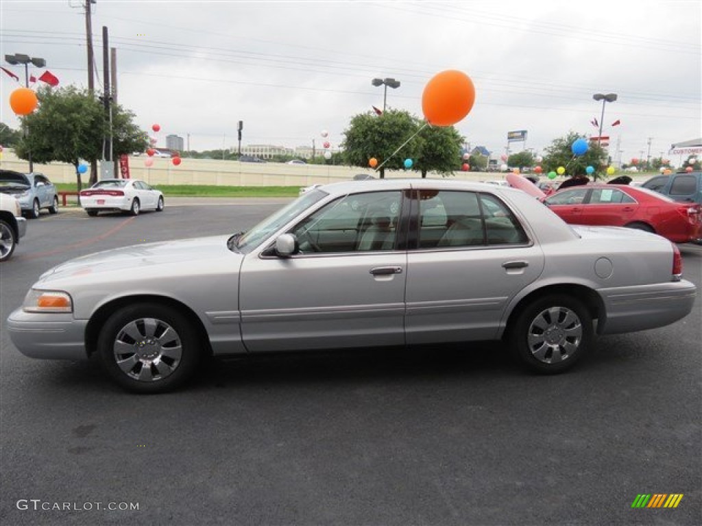 2002 Crown Victoria  - Silver Frost Metallic / Light Graphite photo #4