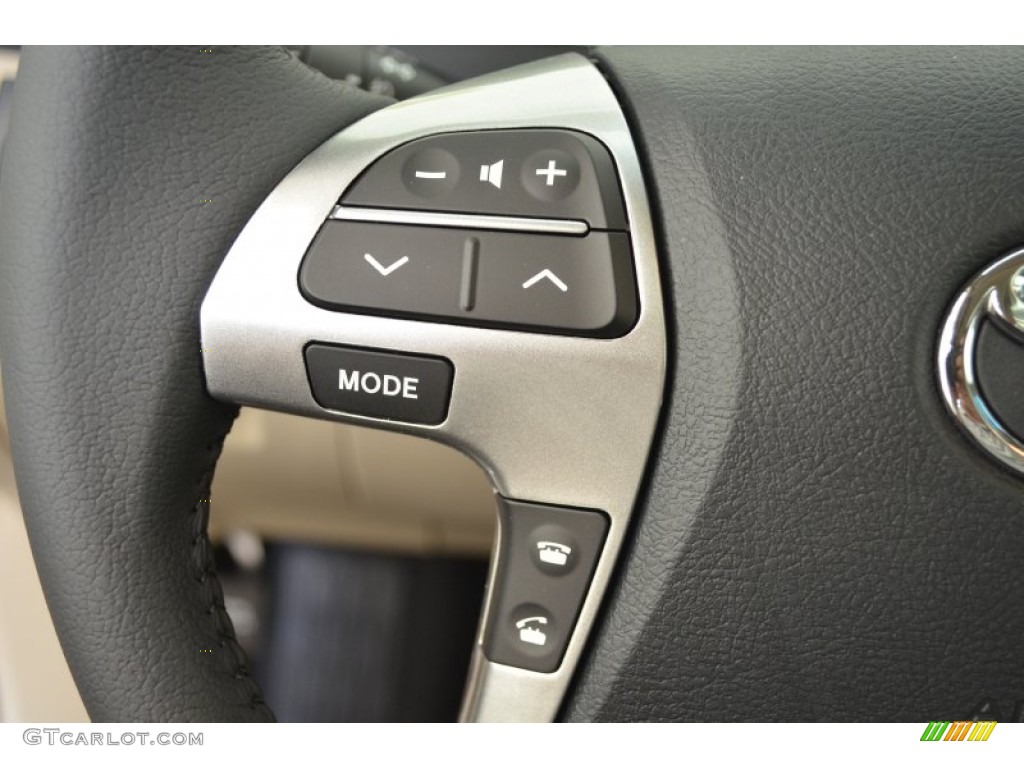 2013 Toyota Highlander Limited Controls Photo #81570837