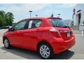 Absolutely Red - Yaris L 5 Door Photo No. 14