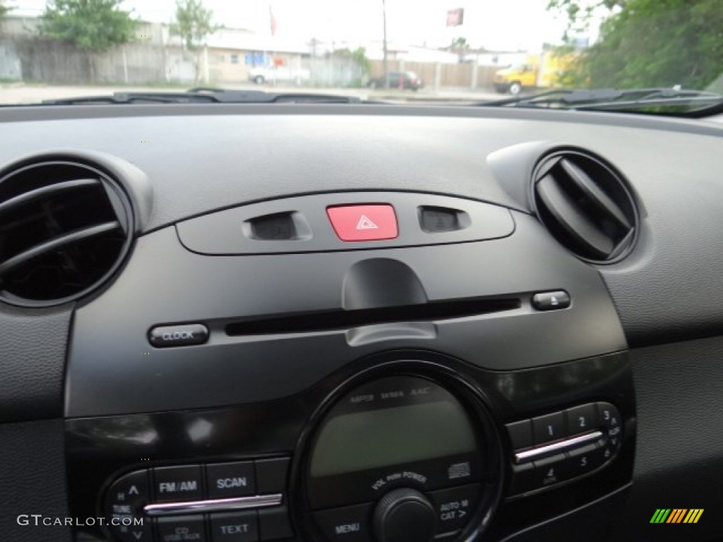 2013 Mazda MAZDA2 Touring Audio System Photo #81572337