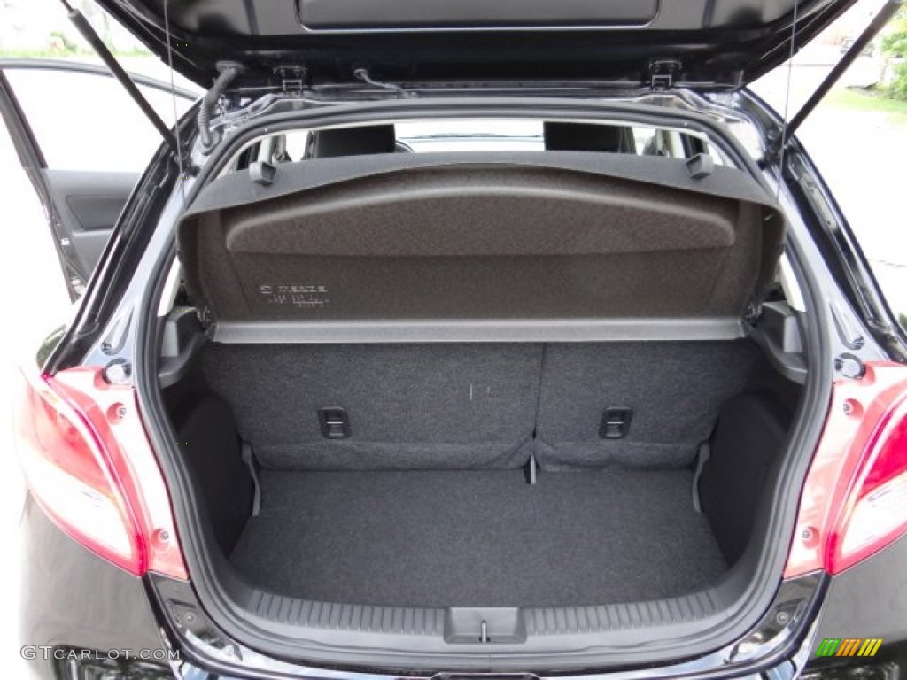 2013 Mazda MAZDA2 Touring Trunk Photo #81572586