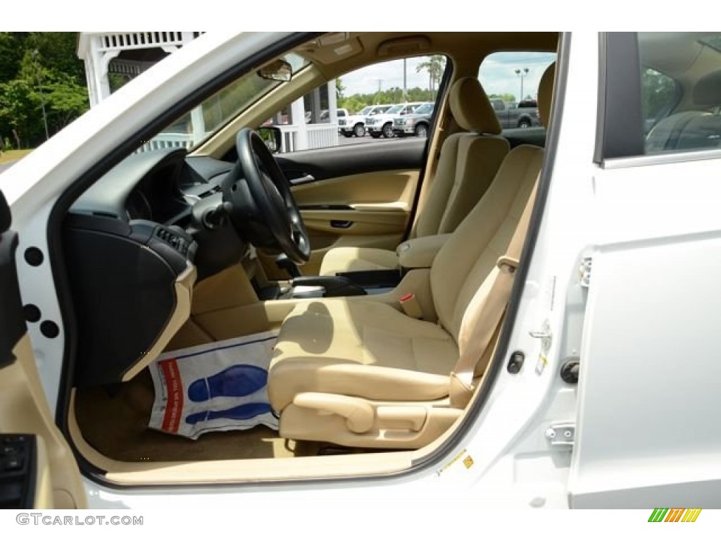 2012 Honda Accord LX Sedan Front Seat Photos