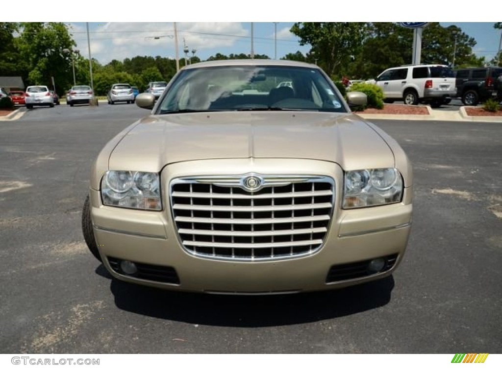 Linen Gold Metallic 2006 Chrysler 300 Touring Exterior Photo #81574125