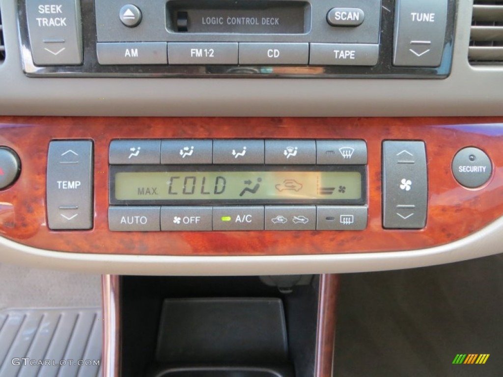 2003 Camry XLE - Black Walnut Pearl / Taupe photo #35