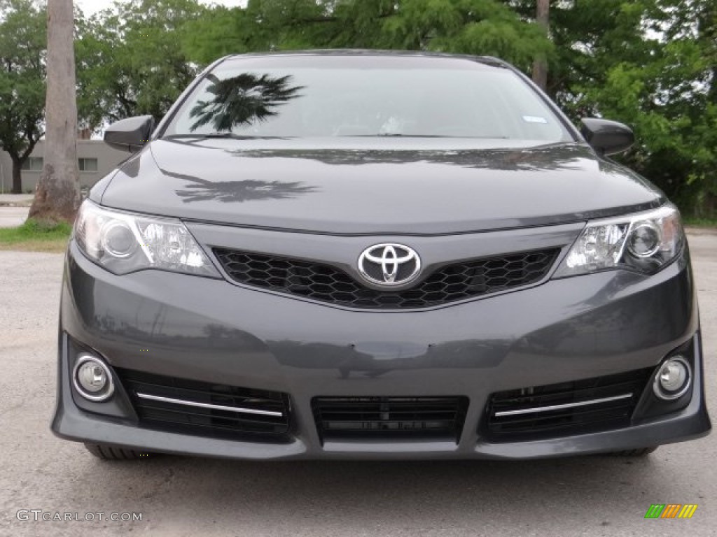 Magnetic Gray Metallic 2013 Toyota Camry SE Exterior Photo #81575743