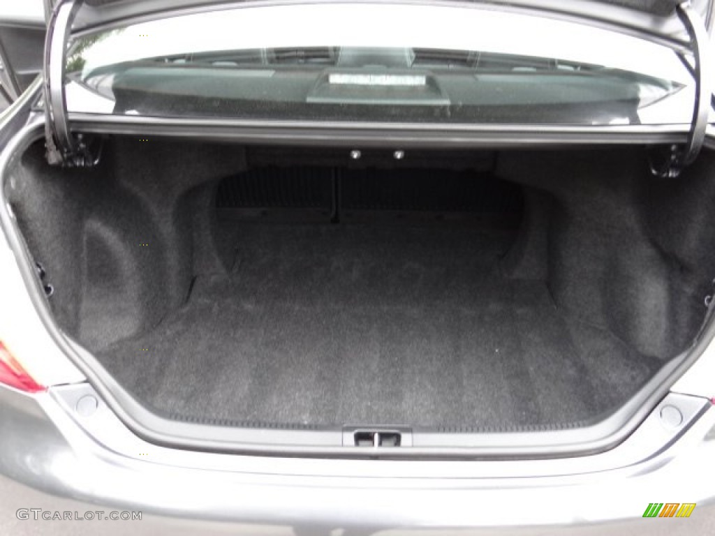 2013 Toyota Camry SE Trunk Photo #81576131