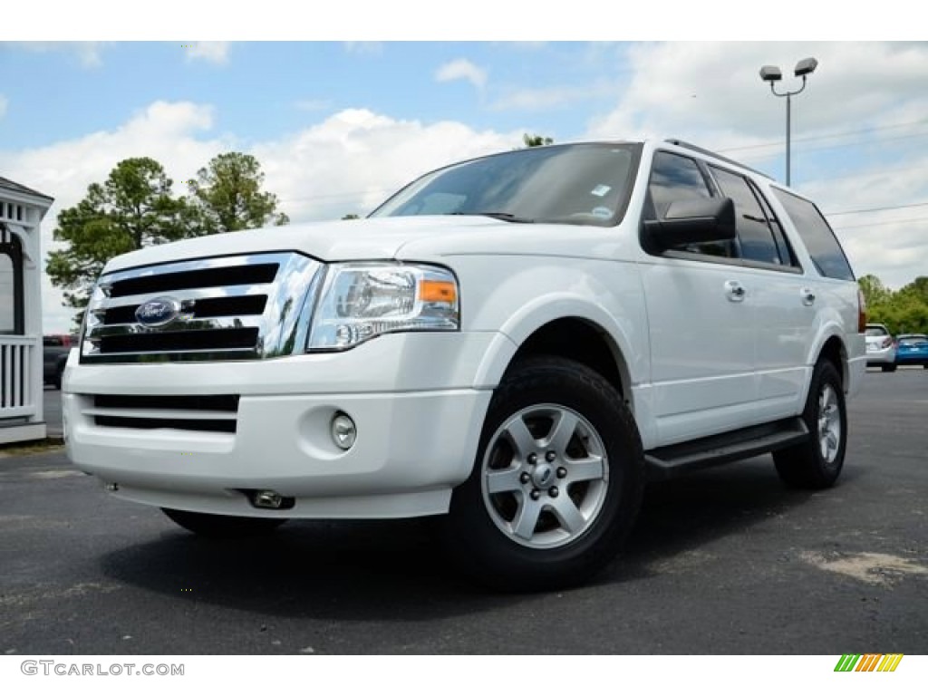 2010 Expedition XLT - Oxford White / Stone photo #1