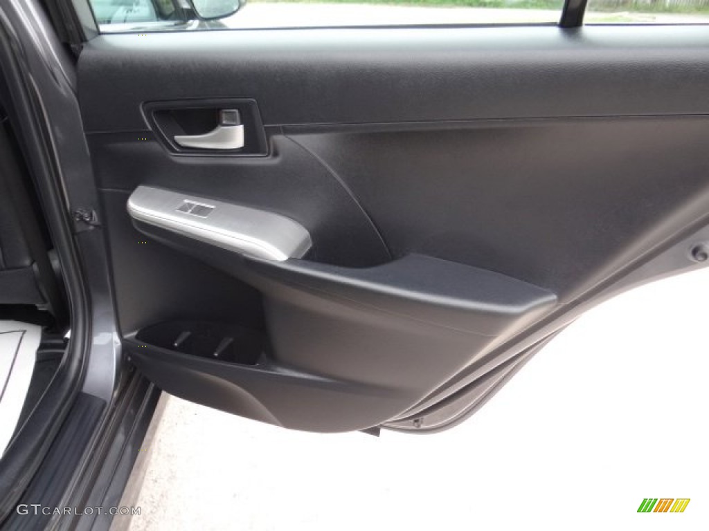 2013 Toyota Camry SE Black/Ash Door Panel Photo #81576416