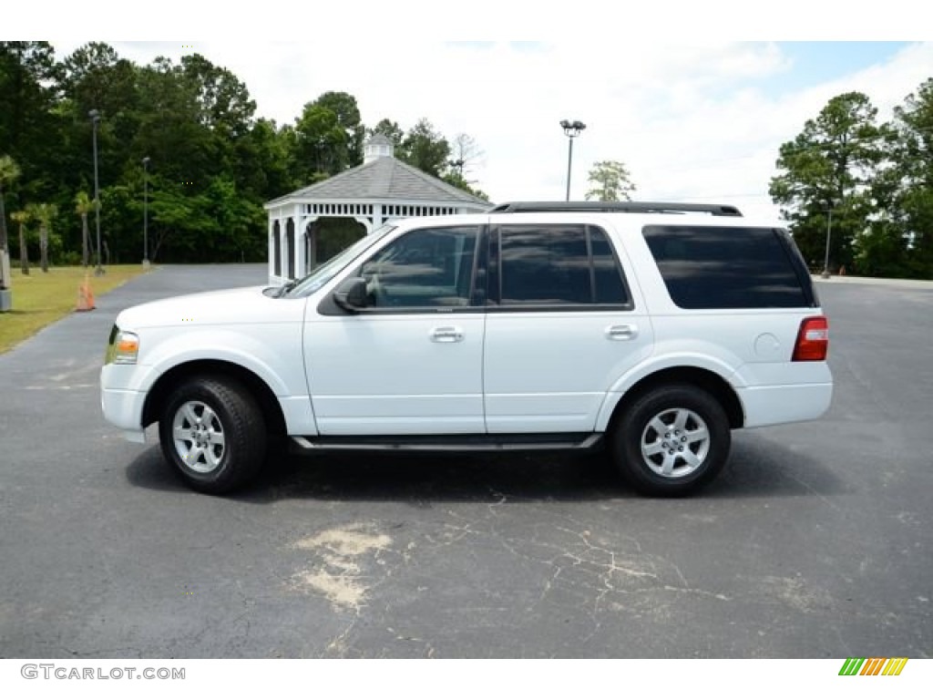 Oxford White 2010 Ford Expedition XLT Exterior Photo #81576531