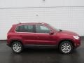 Wild Cherry Metallic - Tiguan SE 4Motion Photo No. 2