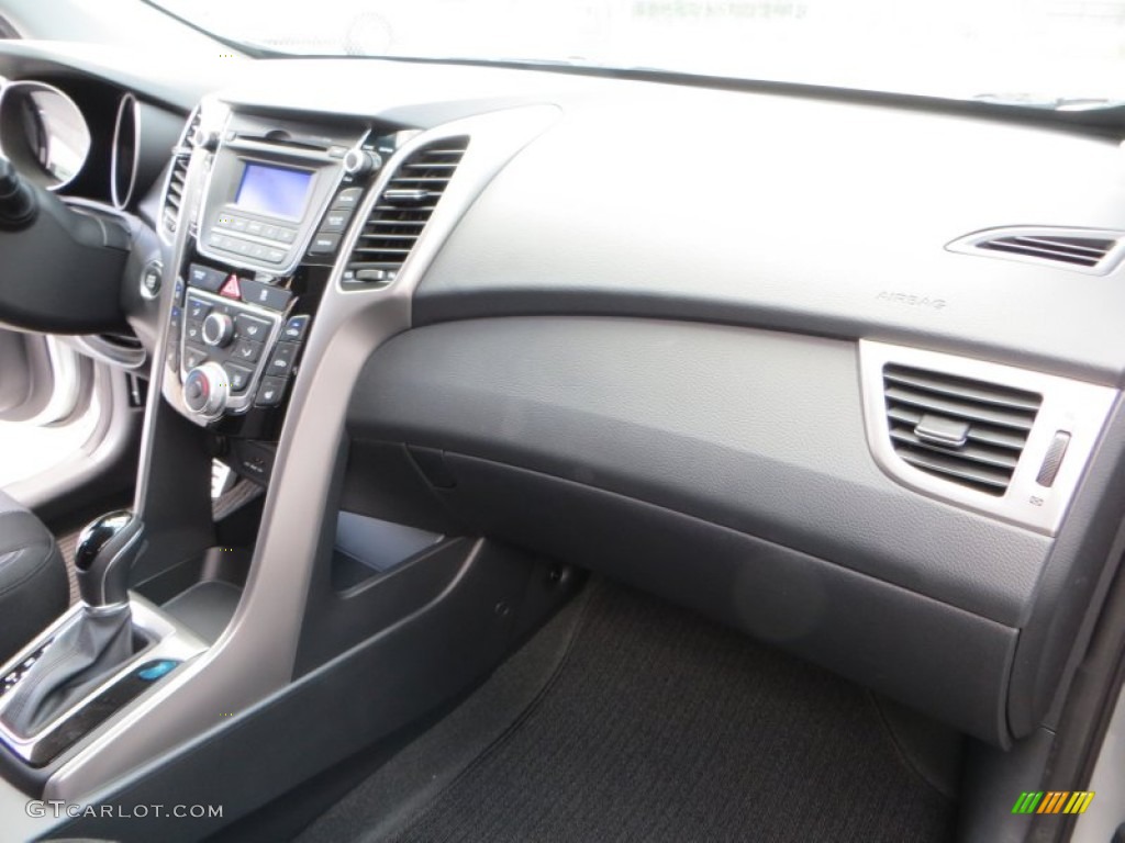 2013 Elantra GT - Shimmering Air Silver / Black photo #17