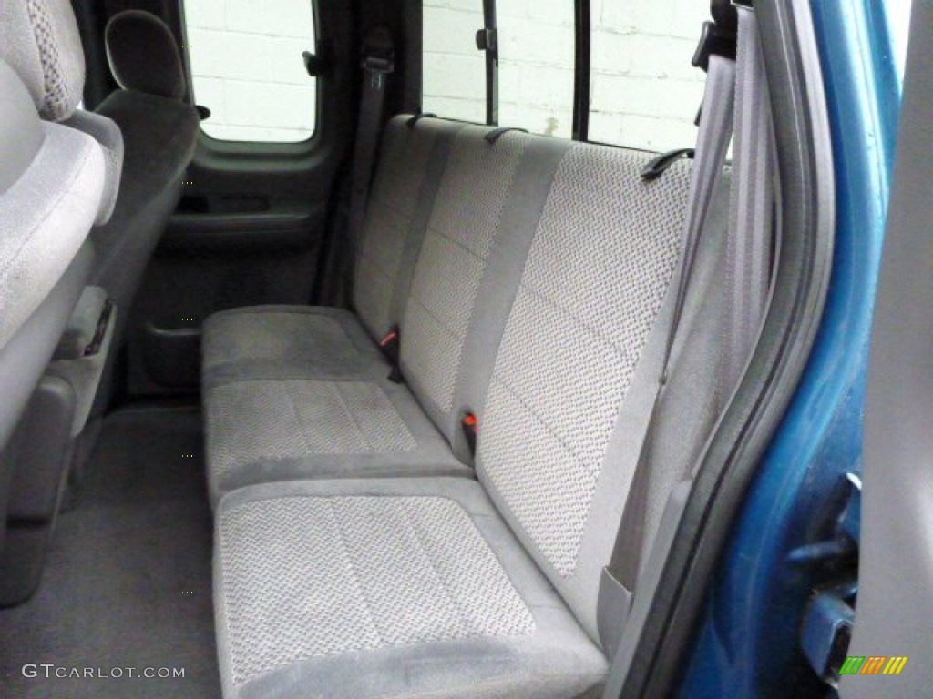 2001 Ford F150 XLT SuperCab 4x4 Rear Seat Photo #81579753