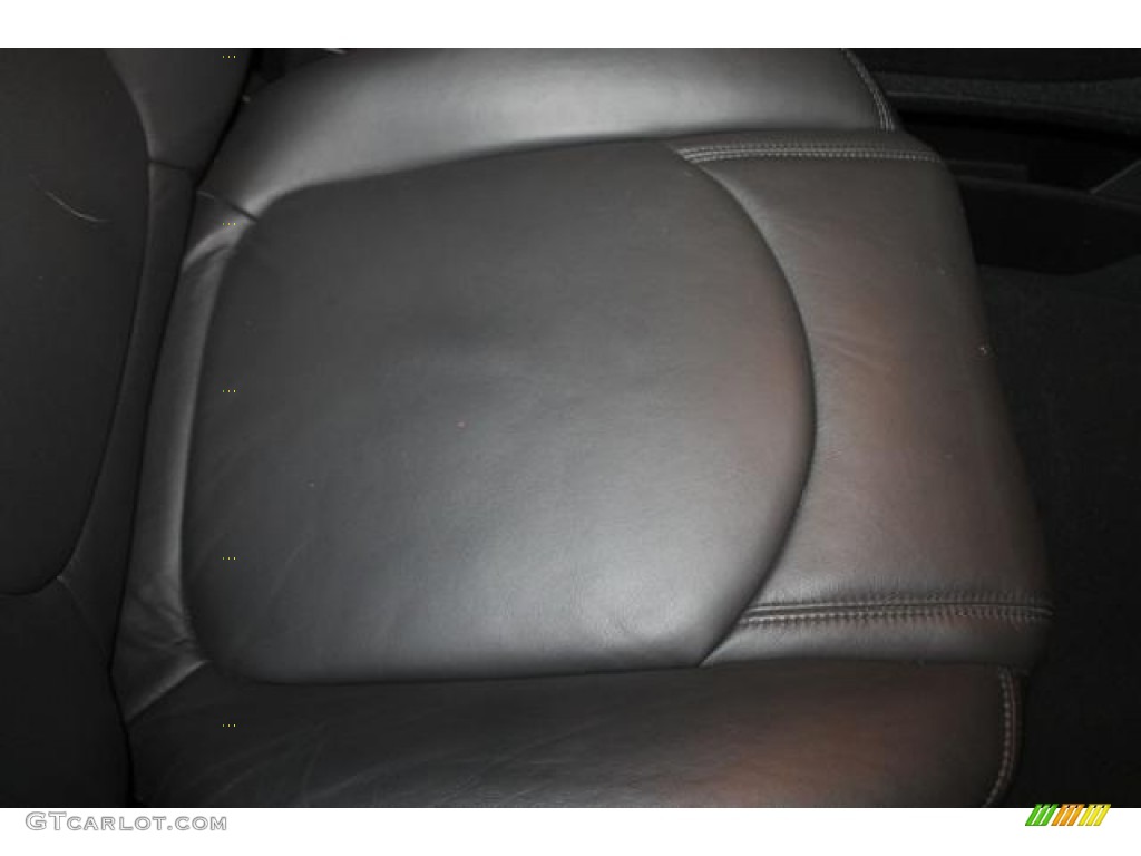 2007 Outlook XR AWD - Charcoal Black / Black photo #31