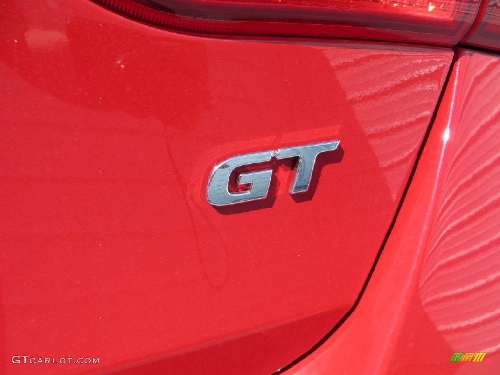 2013 Hyundai Elantra GT Marks and Logos Photos