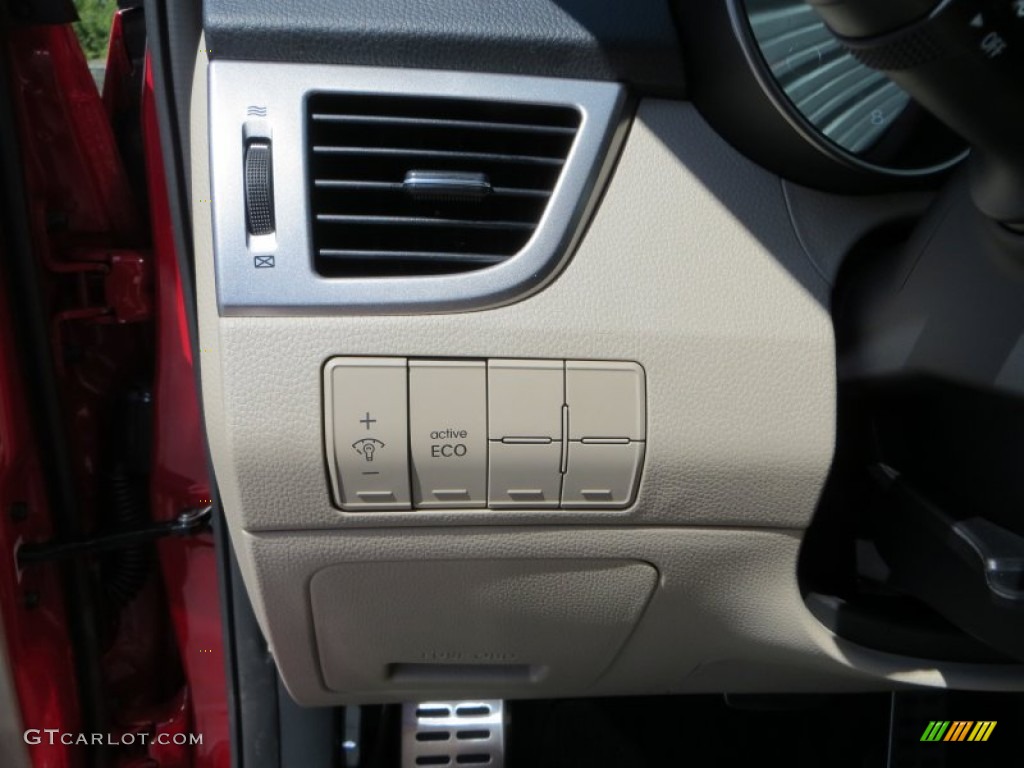 2013 Elantra GT - Volcanic Red / Beige photo #33