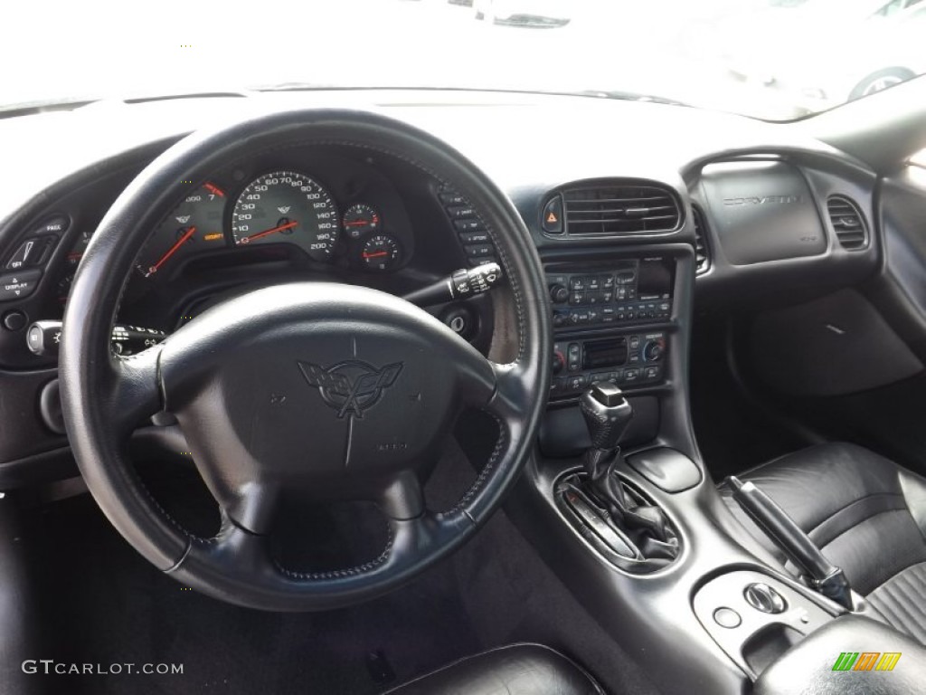 2004 Chevrolet Corvette Coupe Black Dashboard Photo #81582280