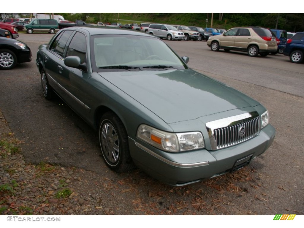 2006 Grand Marquis GS - Light Tundra Metallic / Light Camel photo #9