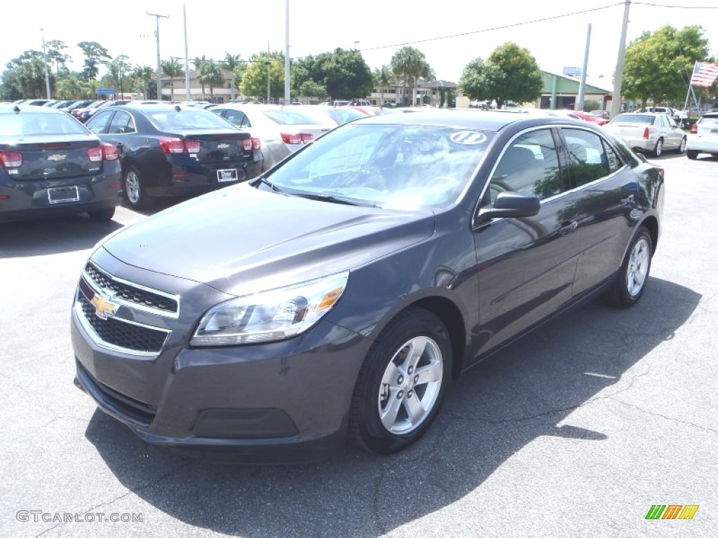 Taupe Gray Metallic Chevrolet Malibu