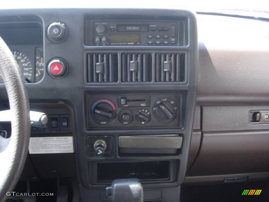 1994 Isuzu Trooper LS 4x4 Controls Photos